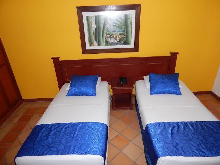Hotel Castillo Real 아르메니아 외부 사진