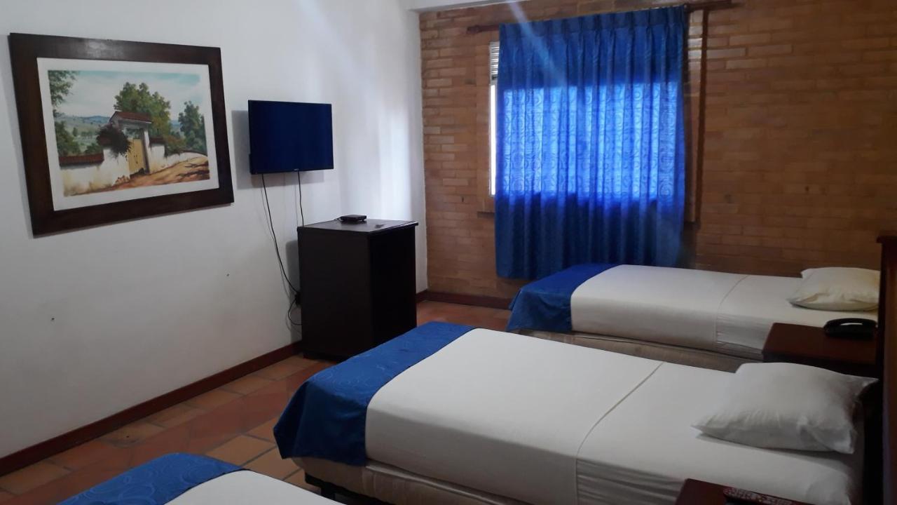 Hotel Castillo Real 아르메니아 외부 사진