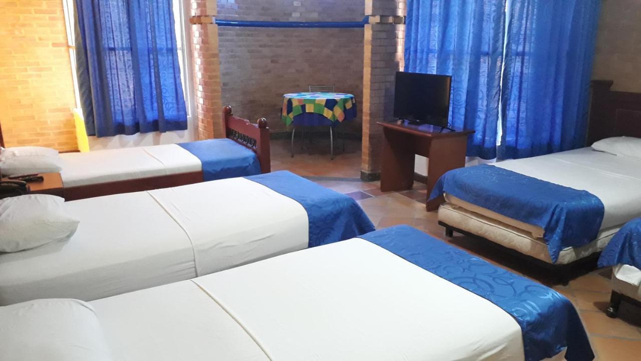 Hotel Castillo Real 아르메니아 외부 사진
